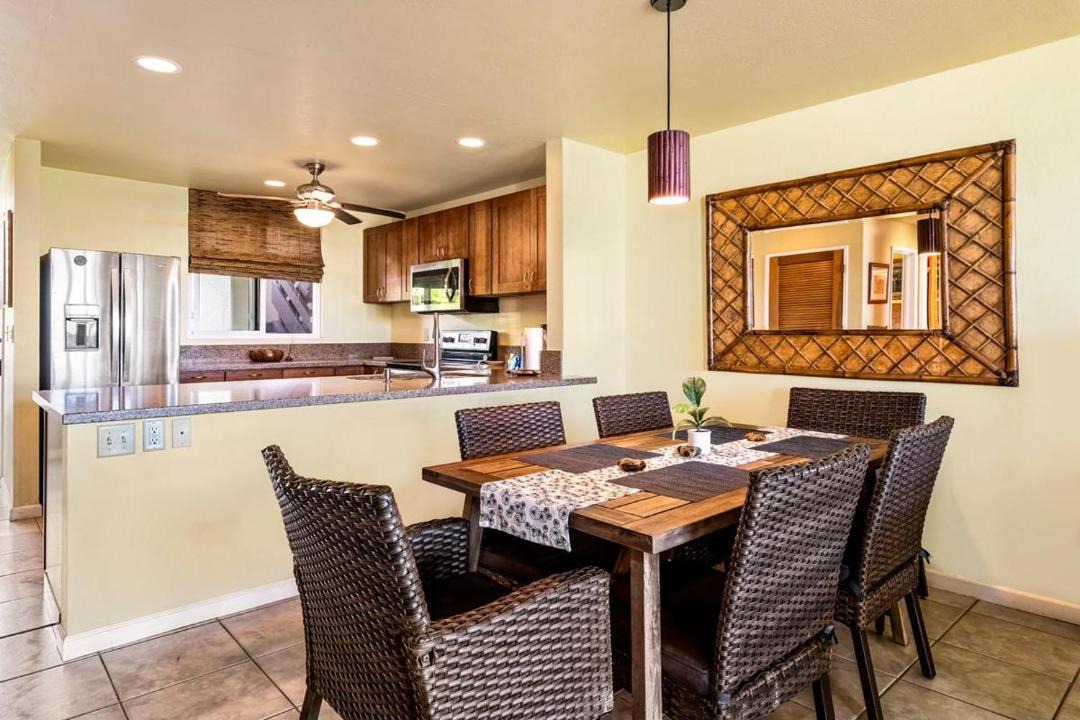 Photo of Kitchen in Kahaluu-Keauhou