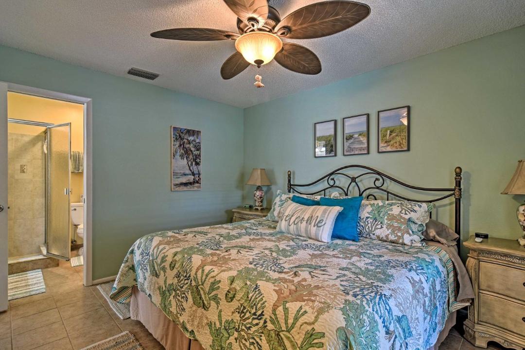 Photo of Bedroom in Capri Isle