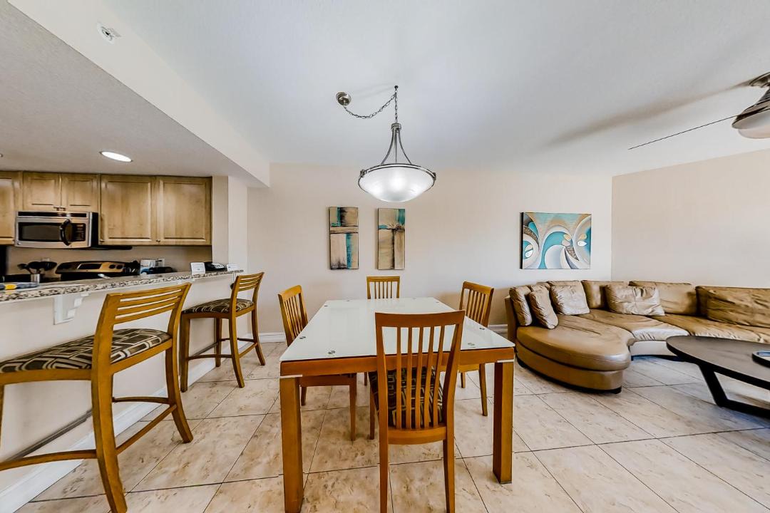 Photo of Livingroom in Treasure Island