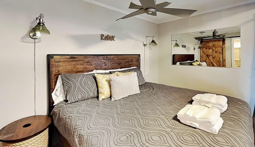 Condo, 1 King Bed with Sofa bed, Balcony, Ocean View (#B340 - No Pets)