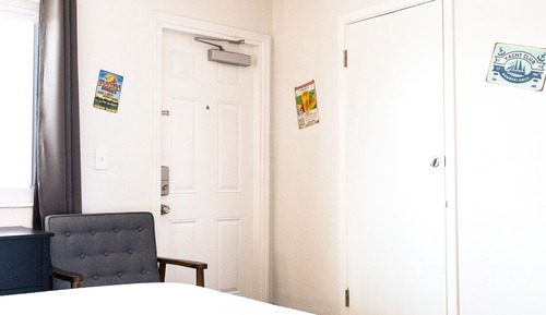 Studio Suite, 1 Queen Bed, Pool View