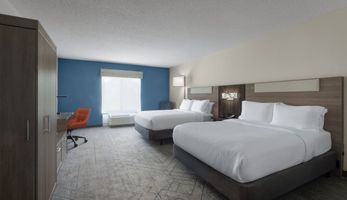 Standard Room, 2 Queen Beds (Walk-In Shower)