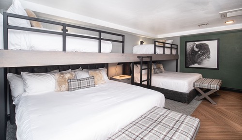 Premium Suite