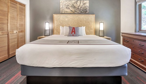 Adventure King Suite