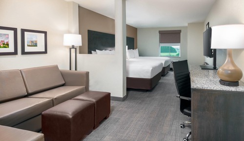 Suite, Multiple Beds, Non Smoking