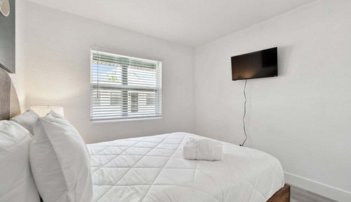 Apartment, 1 Bedroom, Pets Allowed