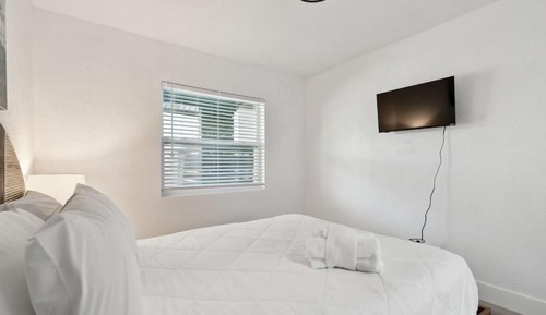 Apartment, 1 Bedroom, Pets Allowed