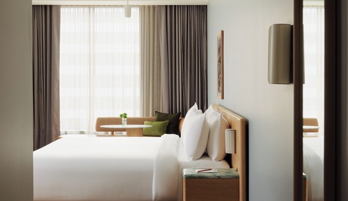 Premier Room, 1 King Bed