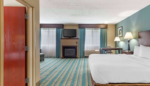 Suite, Multiple Beds, Non Smoking, Fireplace (with Sofabed)