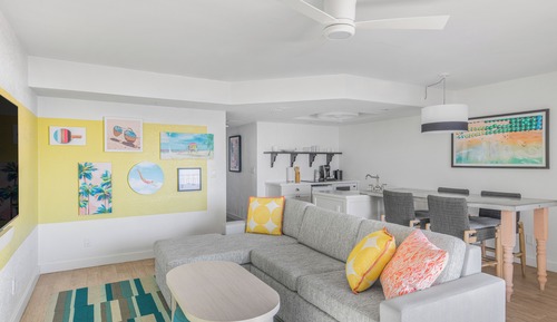 Deluxe Room, 1 Queen Bed, Accessible (Premium Queen Accessible)