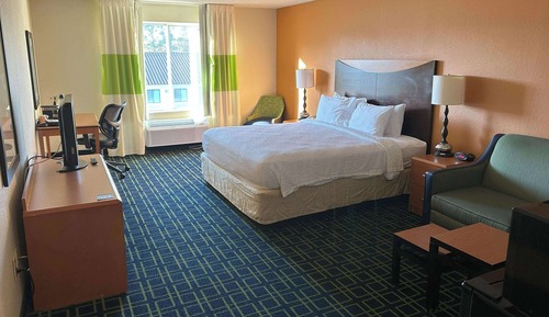 Studio Suite, 1 King Bed, Non Smoking