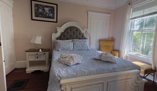The Captains Suite