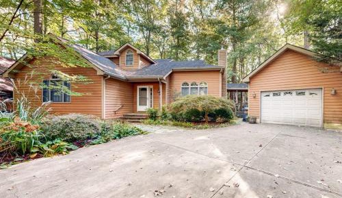 Three-Bedroom Vacation Home 