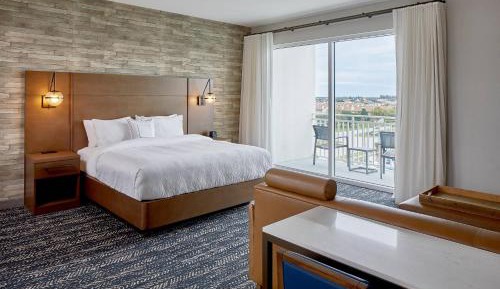 Studio, 1 King, Sofa bed, Bay view, Balcony