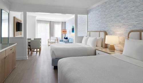 Oceanfront Queen Suite