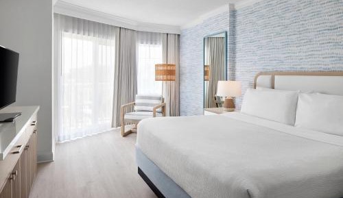 Junior King Suite