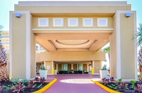 Surfside Beach Hotel | Holiday Inn Oceanfront at Surfside Beach, an Ihg Hotel