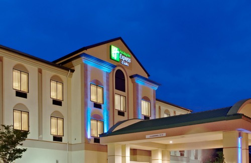 Newton Hotel | Holiday Inn Express Hotel & Suites Newton Sparta, an Ihg Hotel