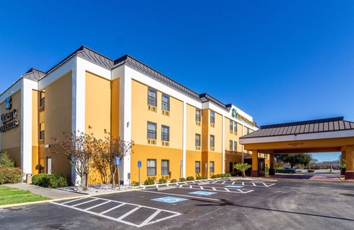 Texas City Hotel | Quality Inn Texas City I-45