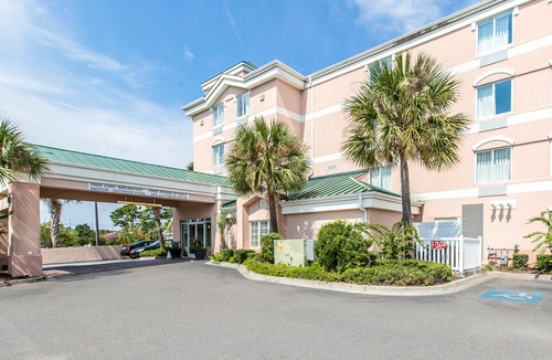 Little River Hotel | Sleep Inn at Harbour View