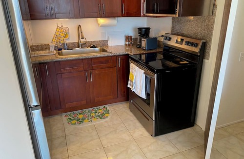 Downtown Honolulu Condo | Stunning ocean, mountain, and city views from Downtown Honolulu. Pet friendly!