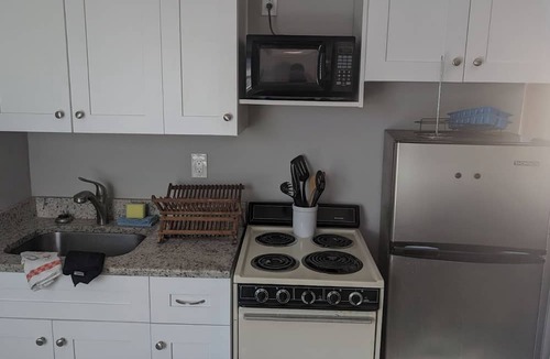 Capri Isle Apartment | Cozy and Comfortable Studio Apt. Steps to Treasure Island Beach!