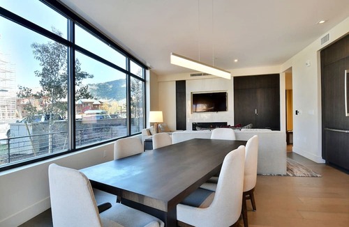 Park City Condo | Modern Ski-in/out 2 BR in Canyons Village by RedAwning - Save 20% on 7+ Nights!