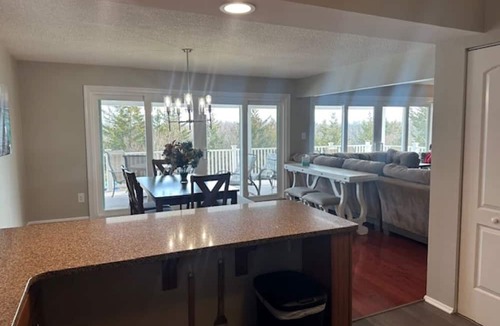 Southend Condo | BEACHFRONT LARGE SOUTHEND 3 BEDROOM 2 BATH CONDO