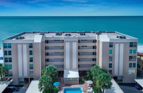 Madeira Beach Condo | Gulf Front Executive level Condominum 2 Master Suites/2 full bathrooms