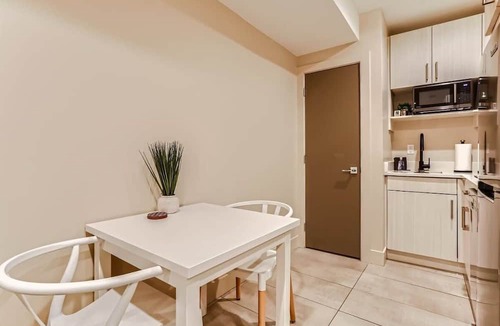 West Colfax Apartment | Serenity at Sloan's Lake | 1BR with a Modern Twist