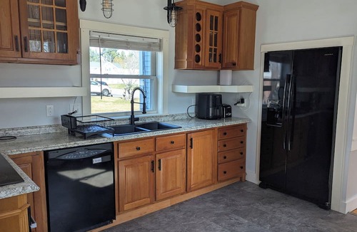 Lewiston Apartment | Quaint 2-bedroom apartment with AC in charming Lewiston