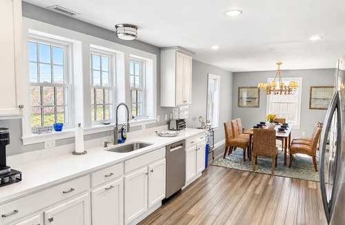 Tom Nevers House | 5BR Oasis @ Tom Nevers - Heated Pool - Tennis Court