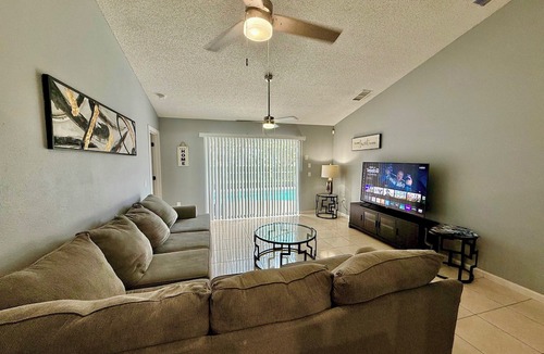 Loughman Apartment | Grand Luxury Pines 3BR Pool Home near Disney