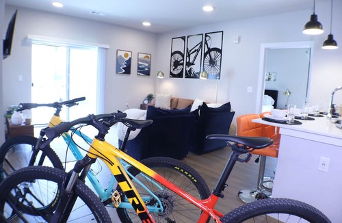 Rogers Apartment | 2BR/2BA Apt. Near Lift, Walmart Campus & Amp, with In-Unit Bike Storage
