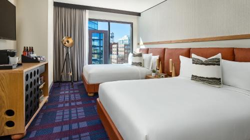 Ballpark Hotel | The Rally Hotel at McGregor Square