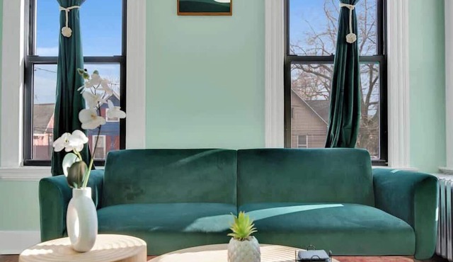GreenN'Groovy: East Rock 5 mins to DT|Yale 5 beds