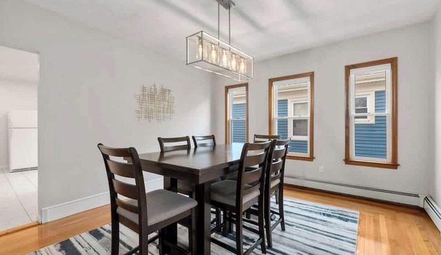 Tufts 3 Bed + Central AC & Parking