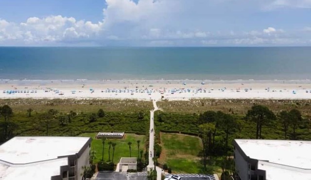 Seabatical-Beautiful ocean view! w/new bikes & Chairs