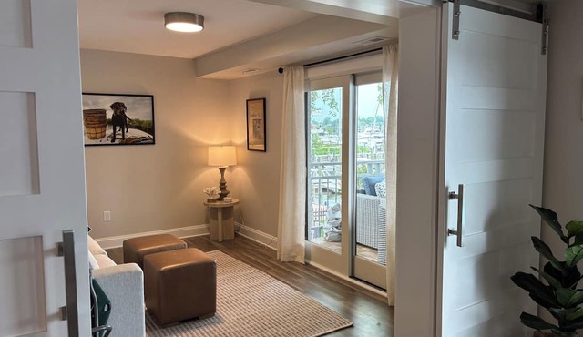 Waterfront 2-Bedroom Condo on Spa Creek