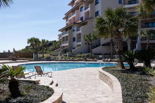 Sandcastle Court #276 - Single